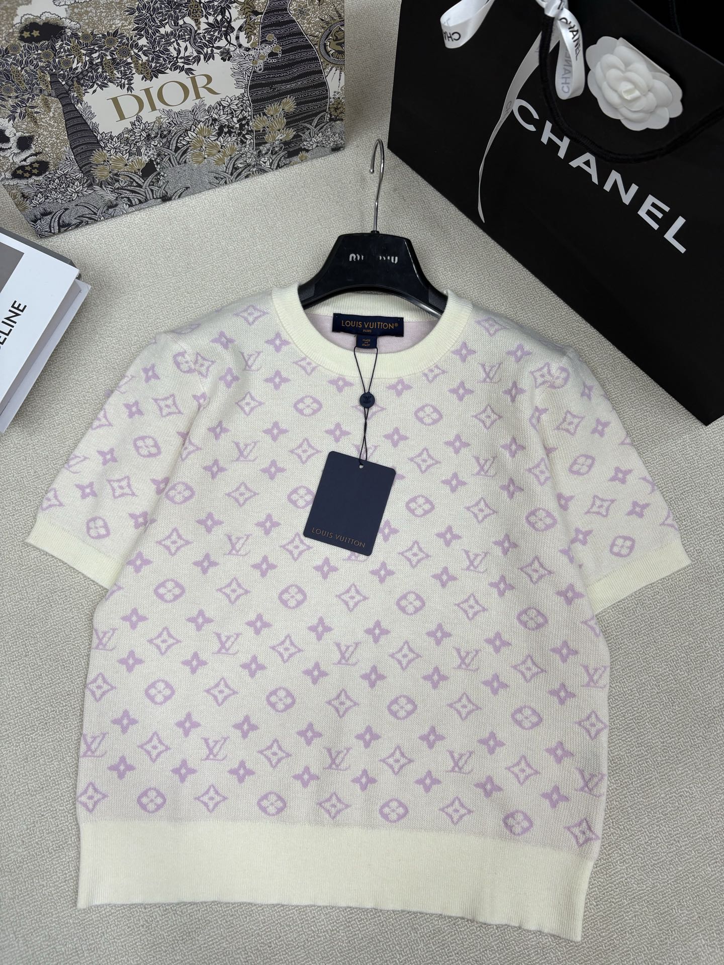 Women's short sleeves